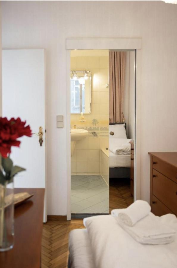 Calm 60M2 Flat Close To Center - Free Parking Wien Eksteriør billede